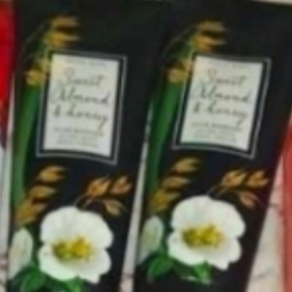 Sweet almond and honey